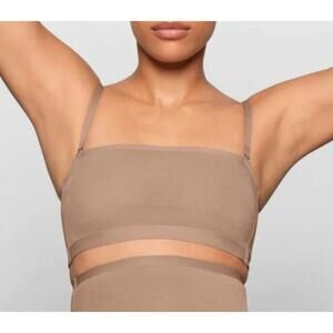 SKIMS Seamless Bandeau Bra Size 3X Wireless Strapless Bralette Stretch